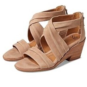 Sofft Womens Samoa Rose Taupe Ruched Suede Heeled Sandals - Size 7.5 M